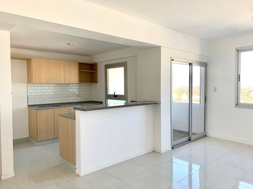 2 Ambientes Semi Piso De Categoría A Estrenar En Banfield