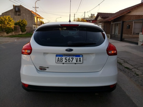 Imagen 4 de 12 de Ford Focus S 1.6 M/t