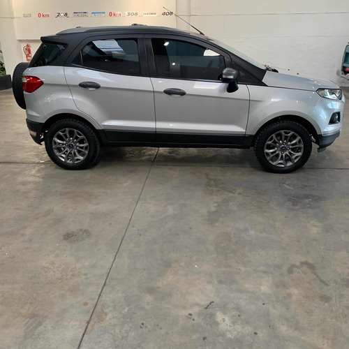 Imagen 4 de 17 de Ford Ecosport 2014 1.6 Freestyle 110cv 4x2