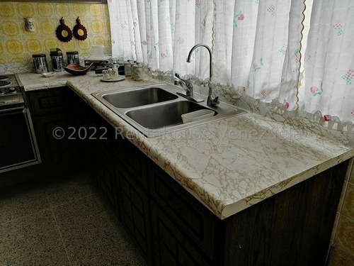 Imagen 15 de 19 de Venta De Apartamento En Montalbán I / Gc 23-804