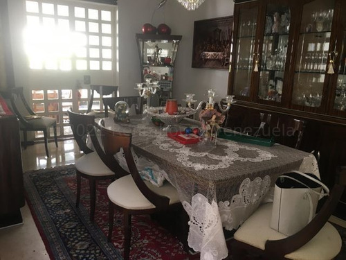 Imagen 4 de 12 de Casa En Venta En Prados Del Este 21-13811 Caro Fermoso 0424-2083128