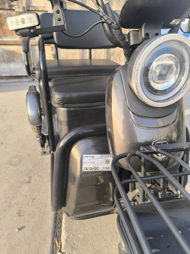 Es Una Trimoto Electrica Con Un Motor De 1000. Sube Cerros.