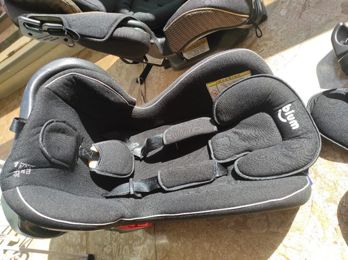 Imagen 2 de 3 de Silla Para Bebe O Niño - Carro Y Auto - Casi Nueva