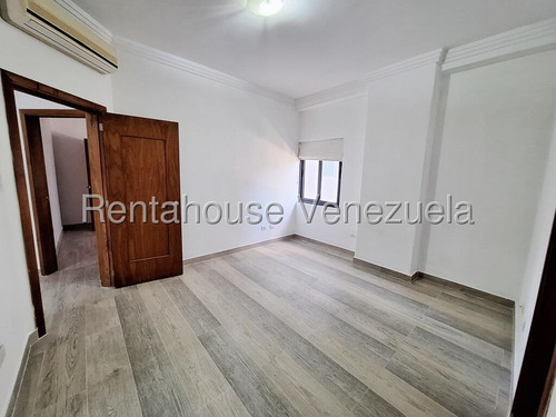 Apartamento En Alquiler Terrazas Del Country Valencia, Espectacular Apartamento Con Acabados De Lujo, Hermosas Vistas A Los Campos De Golf Y Dique De Guataparo, Doble Anillo De Seguridad. Dapo