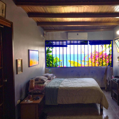 Casa Quinta Con Anexo Tipo Rústico Colonial En Playa Grande
