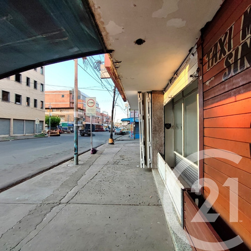 Imagen 7 de 7 de Alquiler De Local Comercial A Pie De Calle. Av Cajigal
