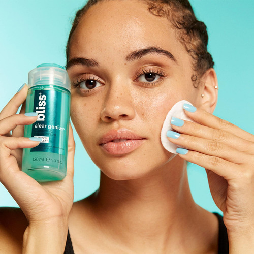 Bliss Clear Genius Tónico Aclarante + Suero - 4.3 Onzas Líqu