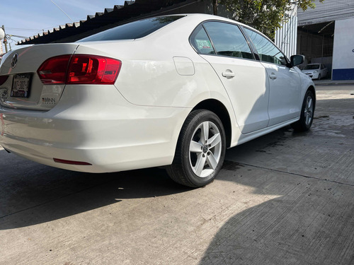 Volkswagen Jetta 2.5 Style Active 5vel B A Mt