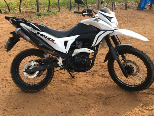 Imagem 1 de 2 de Honda Esportiva
