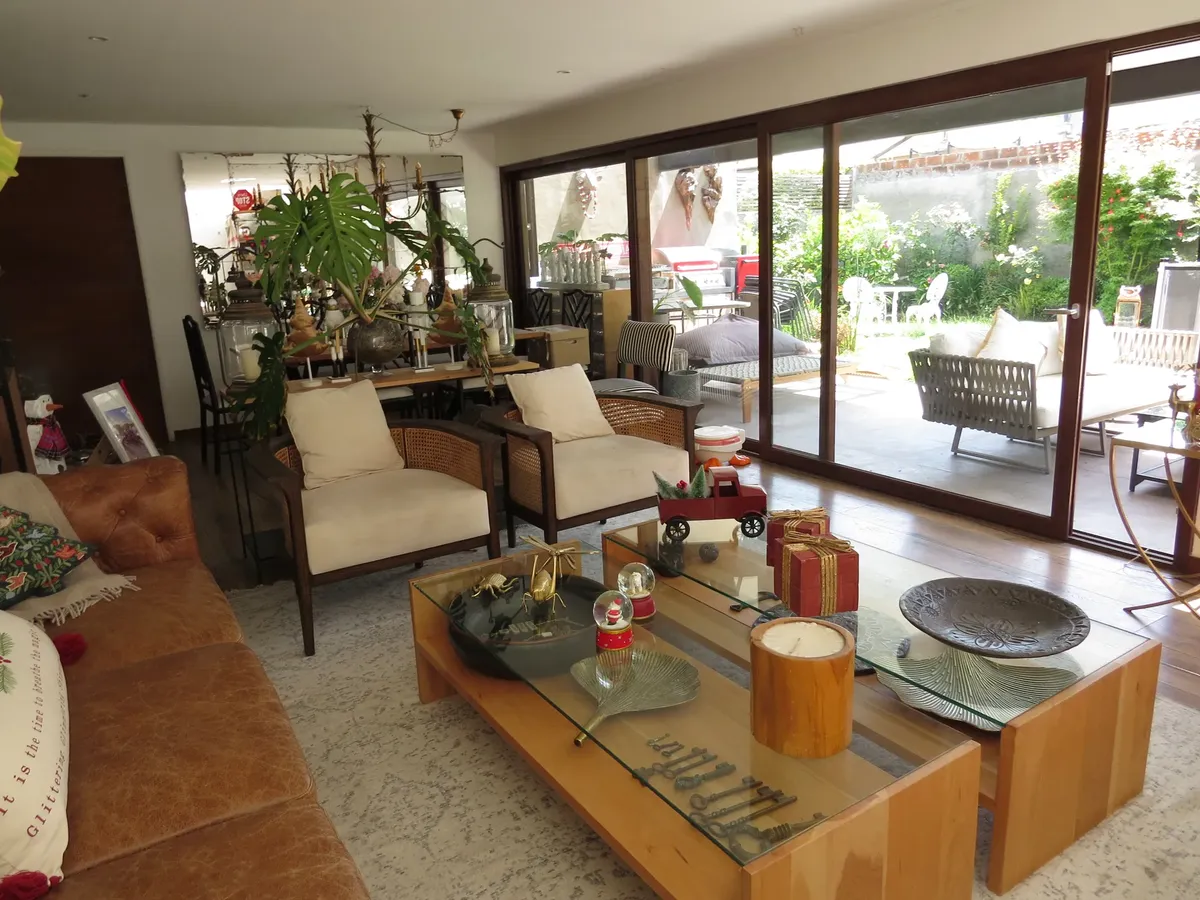 Imagen 4 de 19 de Remodelada, Acogedora 4d/5b Calle Sacramento