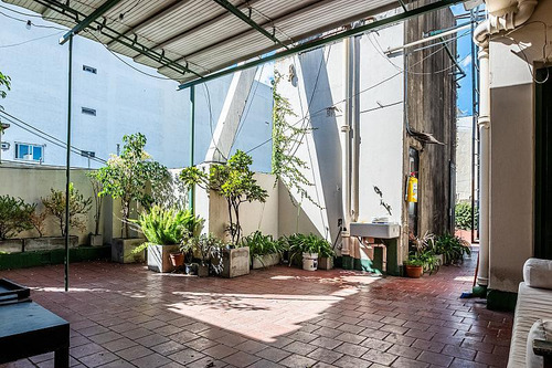Edificio De Categoría Apto Profesional. Luz Y Sol