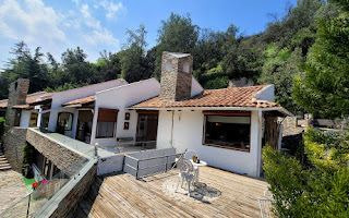 Casa En Venta De 5 Dorm. En El Arrayán