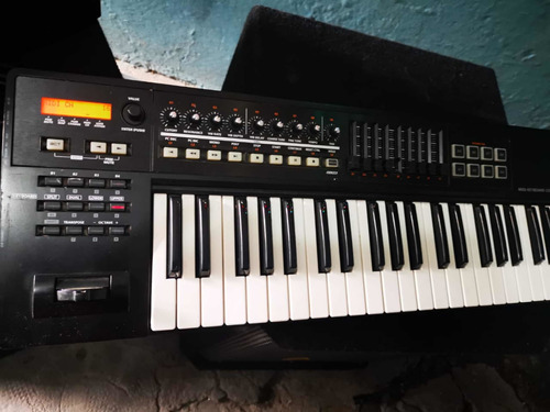 Controlador Roland A500pro