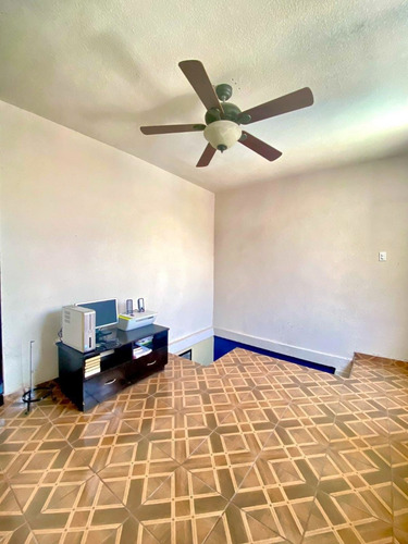 Casa Con Acabados De Madera En Venta En La Mejor Zona De Ecatepec