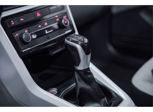 Volkswagen T-Cross 1.4 250 TSI TOTAL FLEX HIGHLINE AUTOMÁTICO