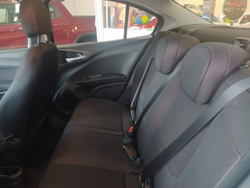 Fiat Cronos 1.8 Precision