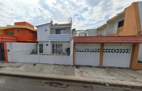 Casa En Venta Av. Paseo Floresta Pte Floresta Veracruz/recuperación Bancaria E96