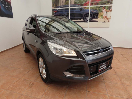 Imagen 5 de 11 de Ford Escape 2.0 Titanium Ecoboost At 2016 Gris
