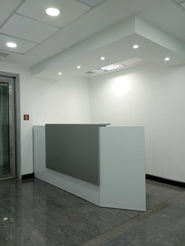 Oficina / Alquiler / Urb.: Los Palos Grandes / 140 Mts2