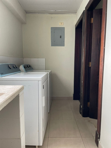 Imagen 2 de 12 de Apartamento En Alquiler Con Línea Blanca En Gascue