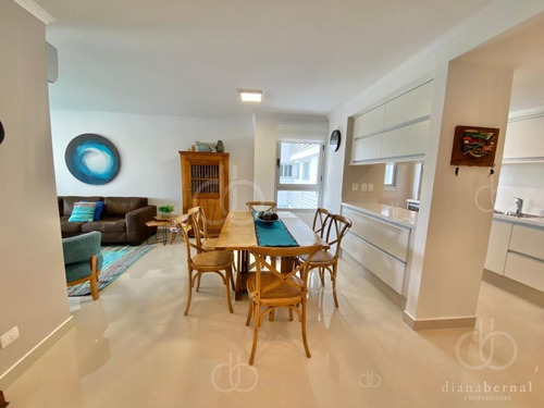 Imagen 2 de 17 de Venta De Apartamento De 2 Dormitorios En Miami Boulevard Punta Del Este