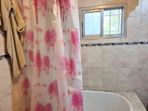 Venta Casa 3 Amb C/ Galpon Y Baño