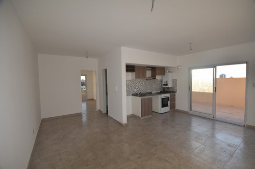 Imagen 3 de 16 de Venta De Semipiso A Estrenar De 2 Ambientes En Saenz Peña