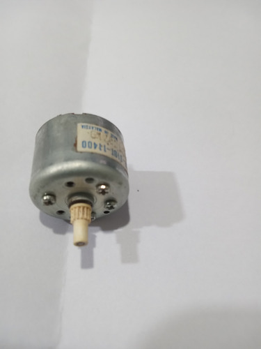 Motor Eléctrico Pequeño Para Juguetes 5/9 Volt M8 (Usado)