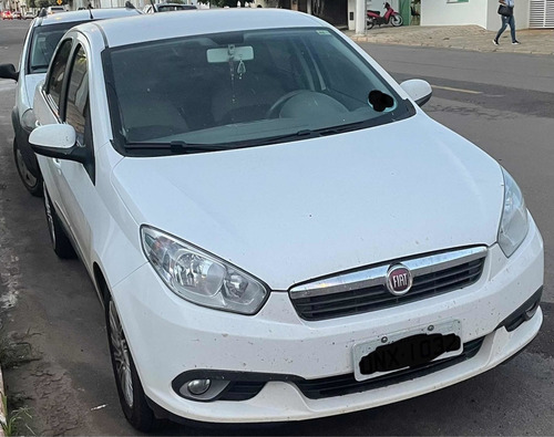 Fiat Grand Siena 2014 1.6 16v Essence Flex 4p