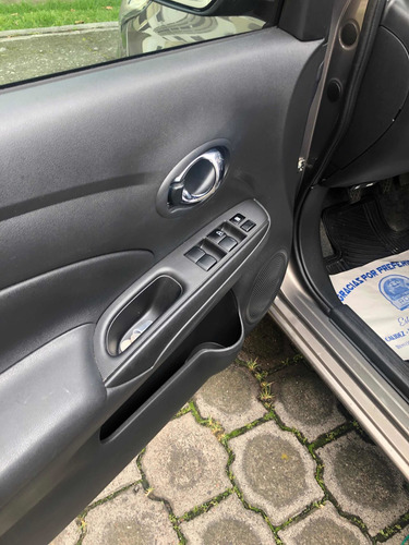 Nissan Versa Advance