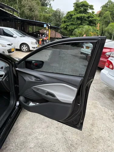 Chevrolet Onix 1.0T Premier Hatch At