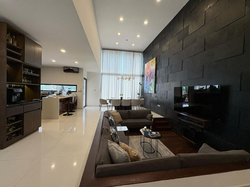 Casa En Venta En Las Palmas