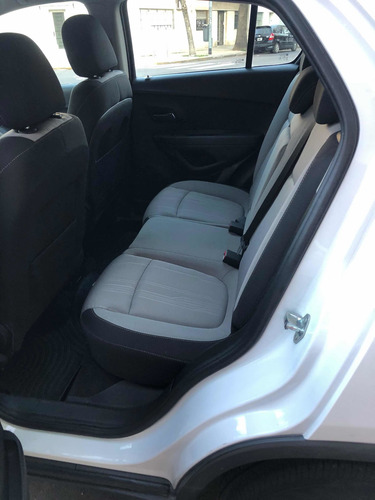 Imagen 9 de 15 de Chevrolet Tracker 2015 1.8 Ltz Fwd Mt 140cv