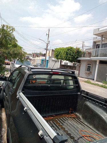 Volkswagen Saveiro 1.6 Highline Ee Mt