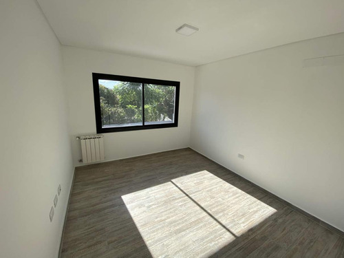 Imagen 11 de 15 de Dúplex En Venta De 3 Dormitorios En Villa Belgrano - Housing