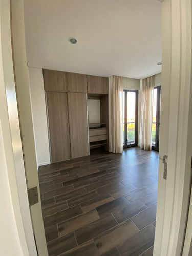 Excelente Departamento En Renta De 2 Recámaras En Classiqa Chapalita Con Aire Acondicionado, Amenidades, Alberca Climatizada, Gimnacio, Area De Juegos Infantiles, Vigilancia Las 24 Horas