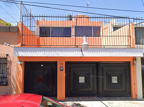 Bonita Casa En Una Exelente Ubicacion Calle Coral Col. Estrella Gam