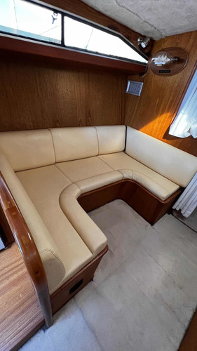 Imagen 9 de 15 de Sea Ray 330 Expres 2 Caterpillar 330 Linea De Eje Web Marine