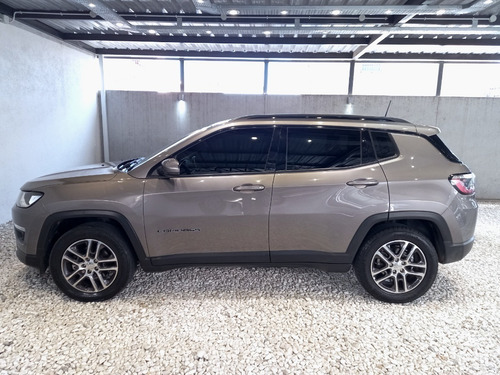Imagen 8 de 12 de Jeep Compass 2.4 Sport Automática