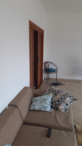 Casa Terrea Com Excelente Espaço Fl26