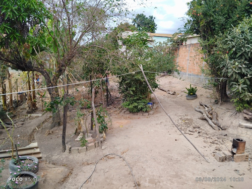 Vende-se Lote 360 Metros Com Casa