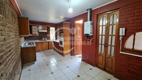 Luminosa Casa De 3 Dormitorios Y 2 Baños , Rebajada!!!