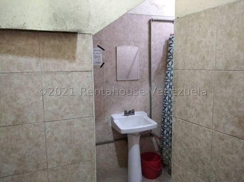 Imagen 8 de 13 de Local Comercial En Alquiler #23-8715 Yubelys Martínez 04242763692 Rent-a-house