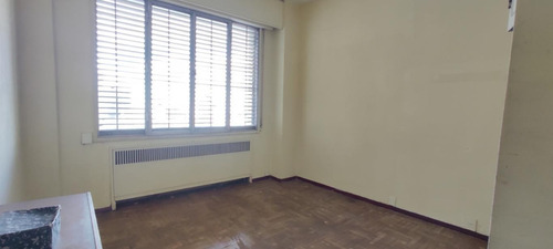 Imagen 9 de 12 de Alquiler Apartamento 2 Dormitorios Mas Servicio En El Centro