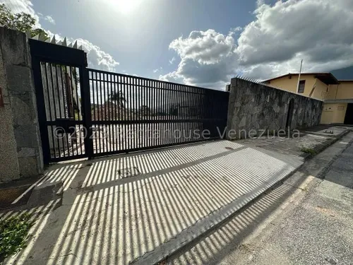 Terreno En Venta Chuao