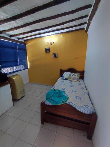 Apartamento Por Temporada Playa El Angel Res. La Orchila