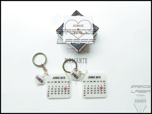 Imagen 2 de 10 de Paquete De Llaveros De Calendario Personalizados Con Cajita