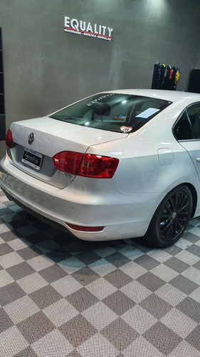 Volkswagen Vento 2.0 T Fsi Sportline 2011