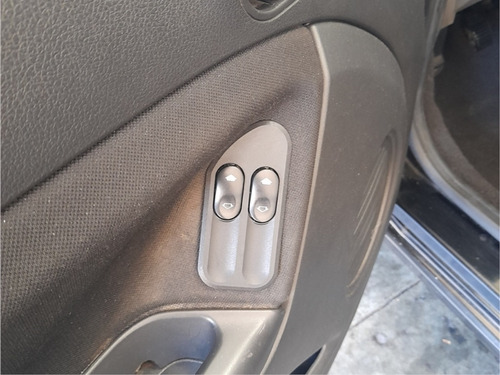 Ford Fiesta 1.6 MPI HATCH 8V FLEX 4P MANUAL