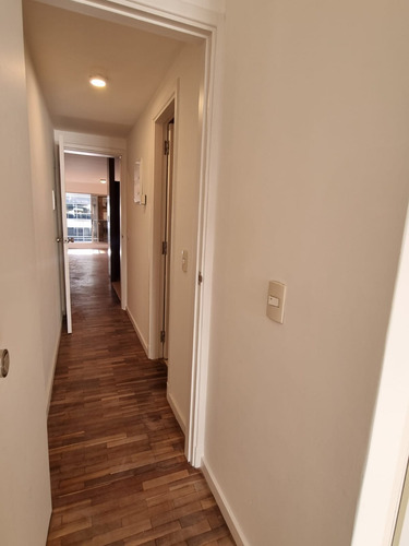 Imagen 11 de 14 de Lindo Apto A Pasos Del Parque En 21 De Septiembre Y A Mts De Ellauri. 1 Dormitorio 55 Mts Reales Al Frente Y Contra Frente Edif. Con Vig. 24 Losa Individual Bbcoa Solo Porto O Sura. Gc7000